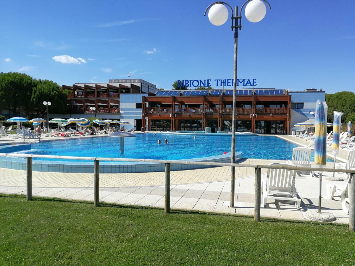 Condominio Moschettieri trilocale Bibione Esterno foto